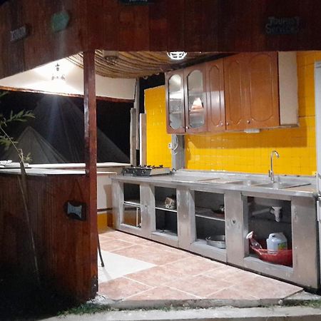 Garden Villa Lake Side & Glamping クサミル エクステリア 写真