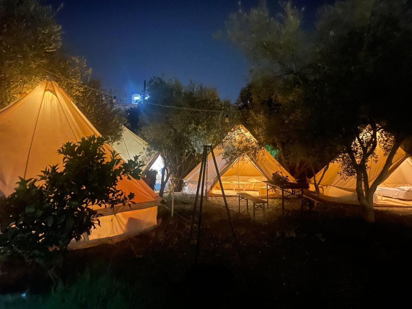 Garden Villa Lake Side & Glamping クサミル エクステリア 写真