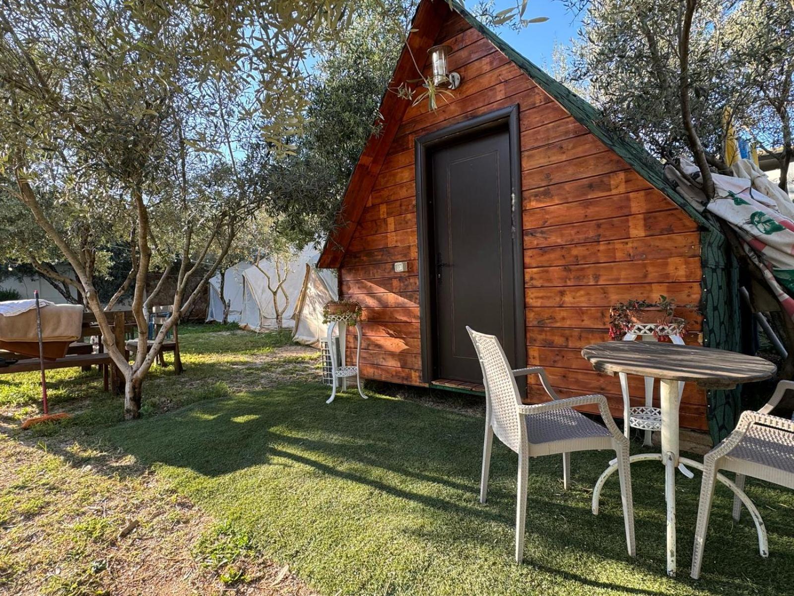 Garden Villa Lake Side & Glamping クサミル エクステリア 写真